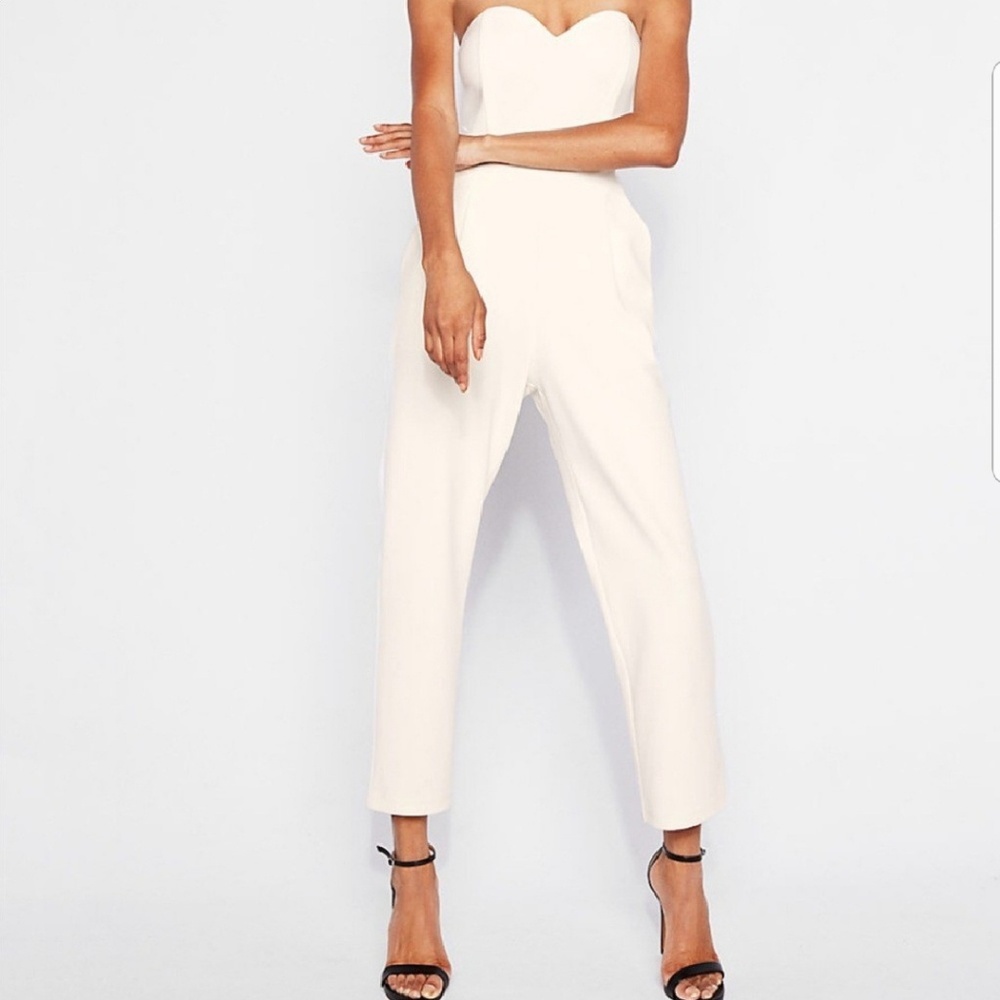 White jumpsuit with pockets